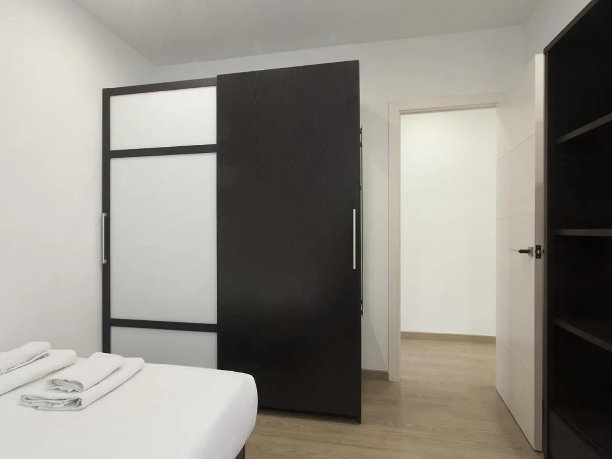 Top Flat Sagrada Barcellona Spagna