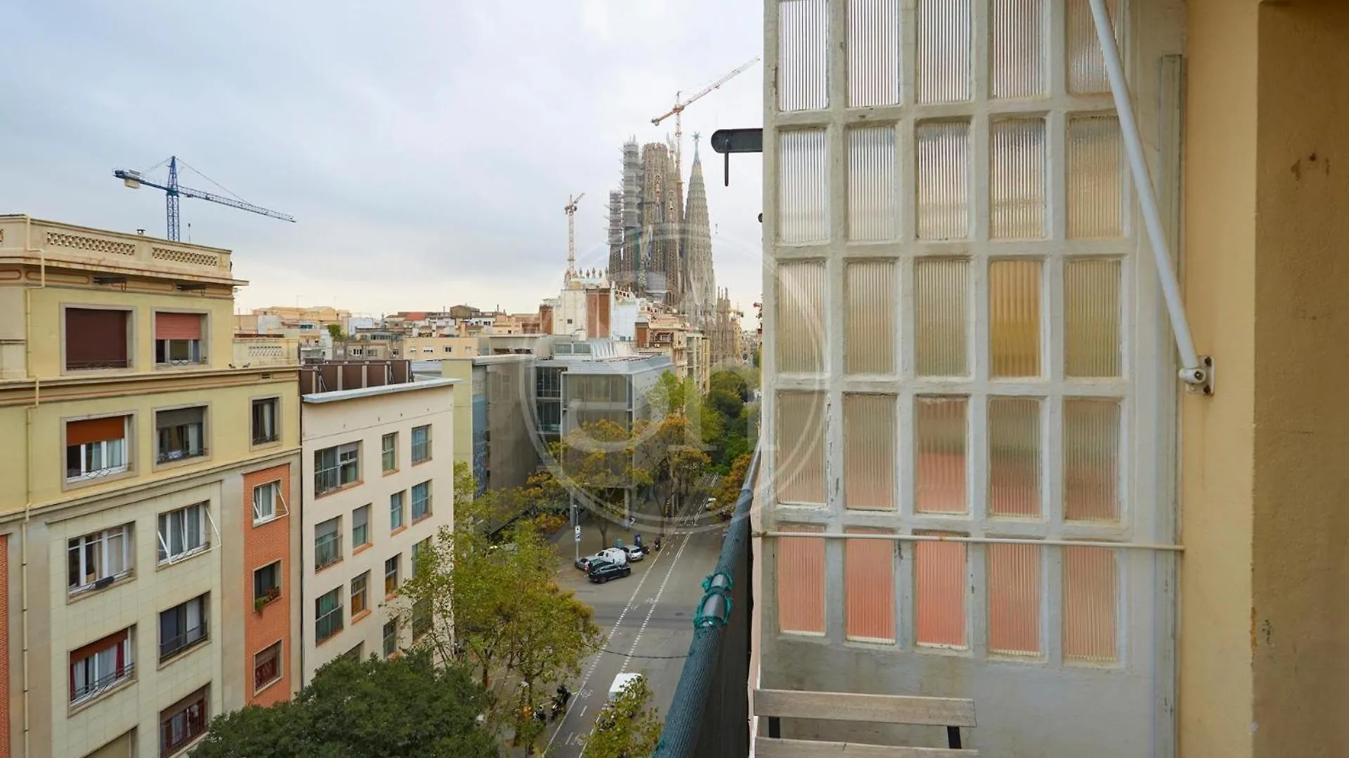 Top Flat Sagrada Barcelona