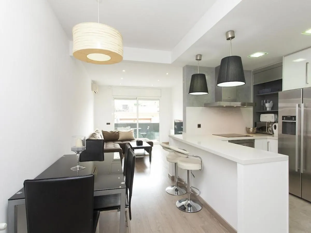 Top Flat Sagrada Barcelona 0*,  Spain